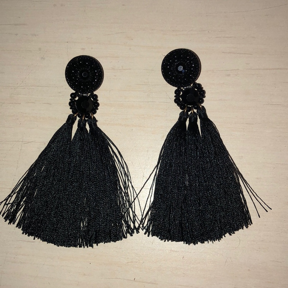 black fringe earrings from forever 21!!